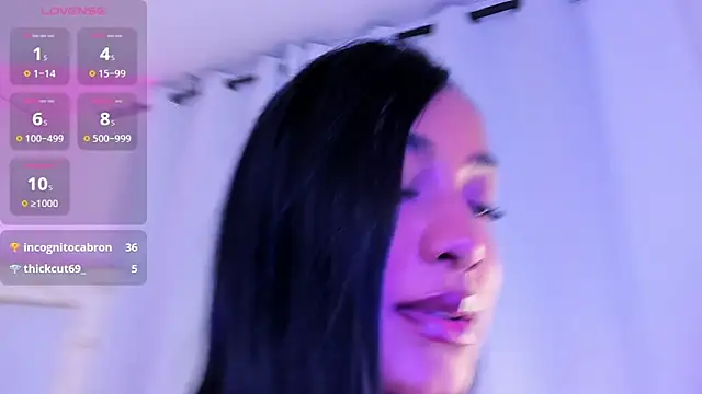 mia juicy  online show from March 10, 9:19 pm