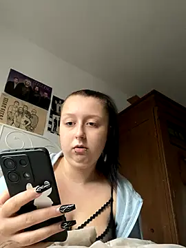 SweetieLina online show from October 8, 8:07 am