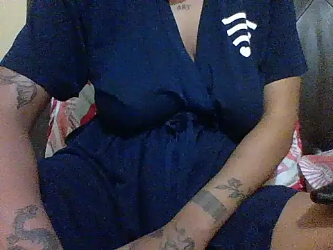 carrie tee online show from October 28, 7:52 pm