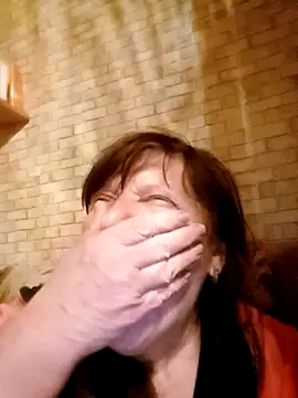 Apeesynka55211 online show from October 8, 7:07 pm