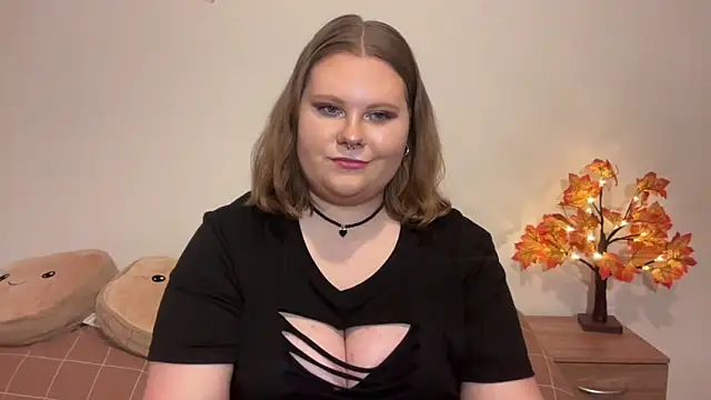 BriannaFlirty online show from November 15, 7:15 pm