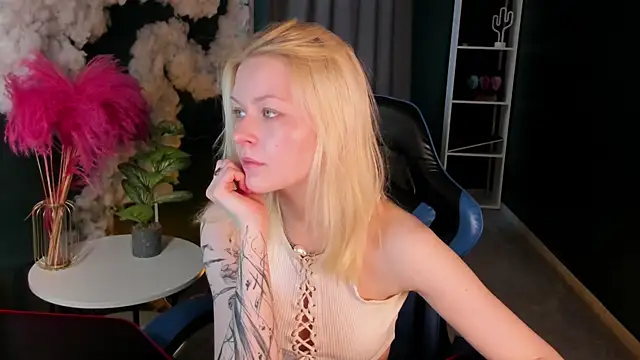 Callista a online show from April 6, 3:06 am