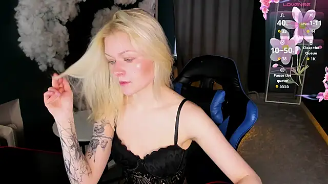 Callista a online show from March 26, 3:08 am