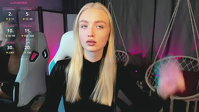 TessaGrays online show from November 25, 12:18 pm