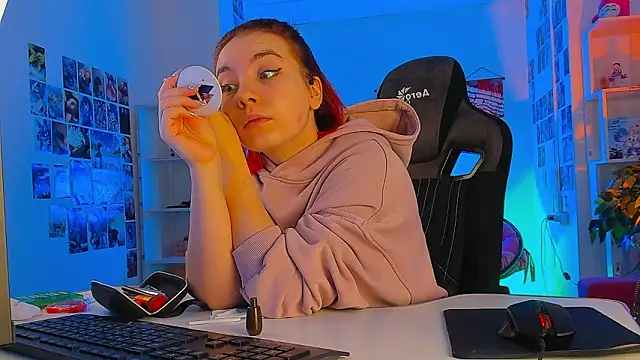 MarcelineChi online show from February 18, 5:39 am