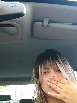 Zoe riivas online show from October 30, 11:22 am