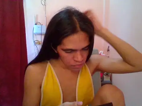 sweet yummy69 online show from January 18, 12:40 am