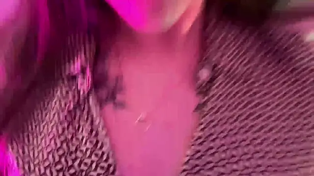 AlmaryKim online show from April 7, 9:06 pm