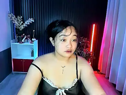 UrFavouriteCravings online show from November 10, 5:46 am