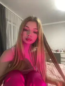  Siennaaa  online show from February 6, 10:57 pm