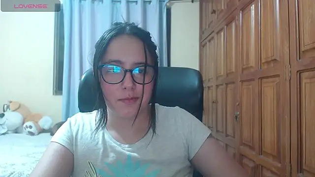 Venus cat  online show from January 7, 5:33 am