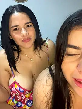 Snapshot of sindyy_01 chatting on October 8, 5:01 am sindyy 01 online show from October 8, 5:01 am