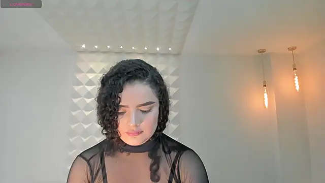 KylieJenkins online show from November 4, 1:16 pm