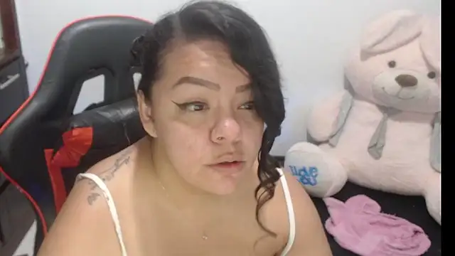 emily sexxx online show from December 22, 6:16 am