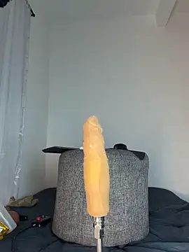 MerliaSsomer online show from March 20, 1:05 pm