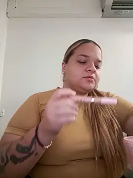 yourbbwfavorite online show from December 18, 12:15 am