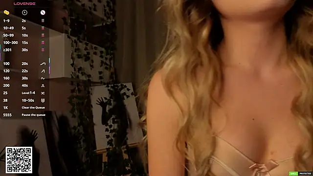 JulieLupo online show from February 15, 6:16 am