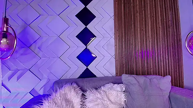 Matti sofia  online show from November 8, 7:08 pm