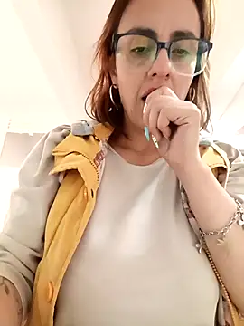 Jade 1-9 online show from February 26, 8:52 pm