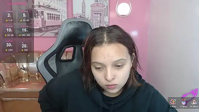 mia foster t online show from December 15, 1:38 pm