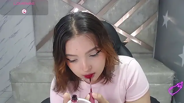 mia foster t online show from March 30, 1:22 pm