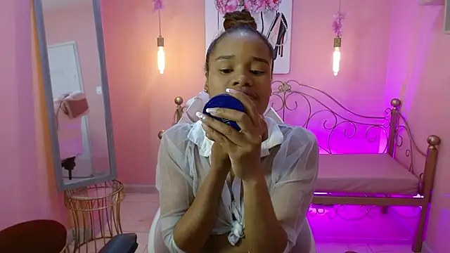 ingrid03 taffur online show from April 1, 7:22 pm