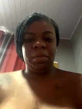 Priihmedeiros online show from October 15, 3:25 pm