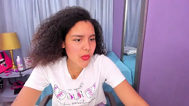 AriaVega online show from October 17, 1:25 pm