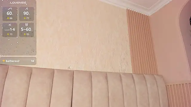 naomi hill1 online show from April 10, 2:12 pm