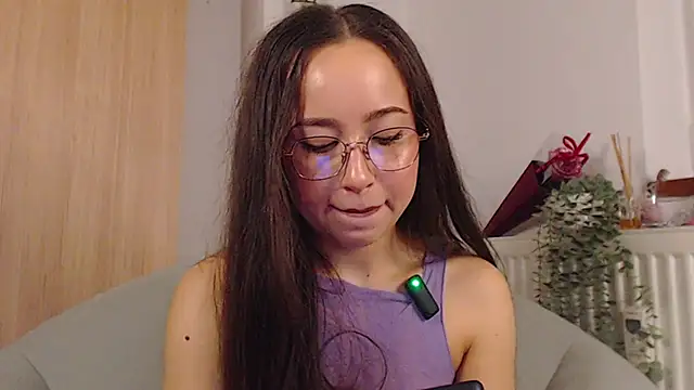 adacgrey online show from February 19, 5:01 pm