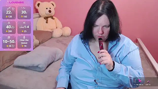  alexandra ray  online show from December 15, 1:05 pm