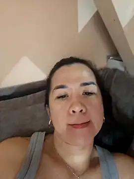 KissHott online show from November 15, 4:02 am