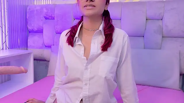 KiraRuby online show from October 23, 3:45 am