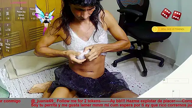 69Juanie69 online show from October 25, 12:13 pm