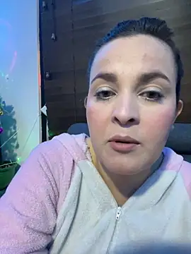 Anyhot latina online show from December 4, 5:53 am