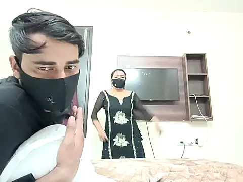 horny milf couple online show from November 16, 7:03 pm