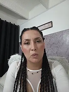 Snapshot of Nina-Velour chatting on October 17, 12:14 am Nina-Velour online show from October 17, 12:14 am