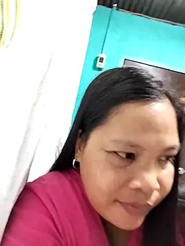 Snapshot of shyhotpinay_32 chatting on October 27, 1:17 pm shyhotpinay 32 online show from October 27, 1:17 pm