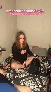 amandatheblondewife online show from March 9, 7:55 am