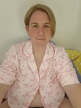 LaceyWestxx online show from October 20, 6:11 pm