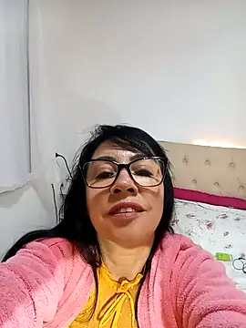 Snapshot of morenaseducao chatting on October 29, 5:48 pm morenaseducao online show from October 29, 5:48 pm