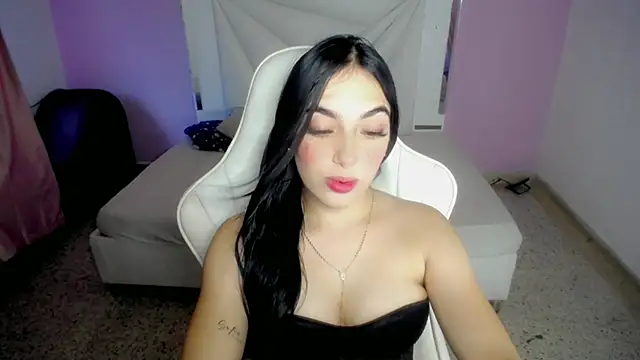 cielooo  online show from November 10, 8:37 pm