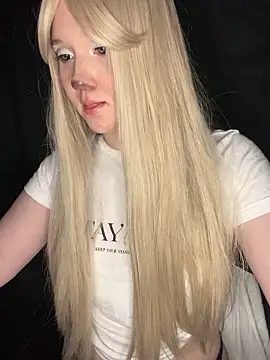 Darling Bri  online show from October 18, 6:31 pm