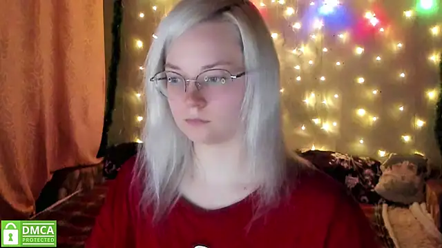 HoneyDazzle online show from December 19, 8:45 pm