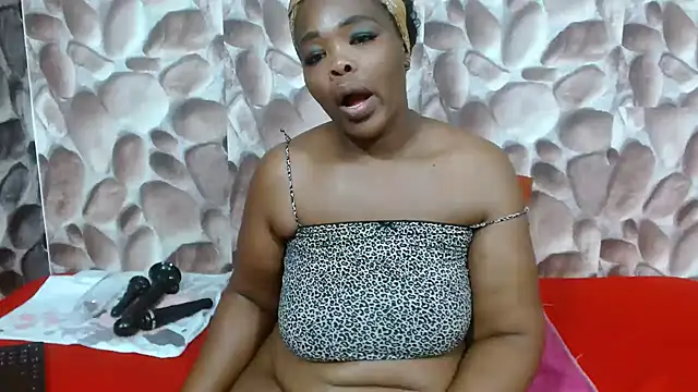 Bigboobsbooty online show from October 21, 6:12 pm