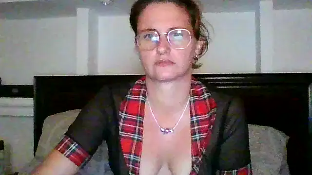 xcrazzycat online show from October 26, 9:43 pm