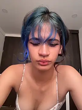 sukulaurens online show from March 28, 9:57 pm