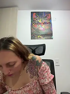 Mia dca online show from November 25, 5:20 am