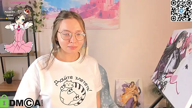 Nuura Moore online show from October 30, 1:19 am