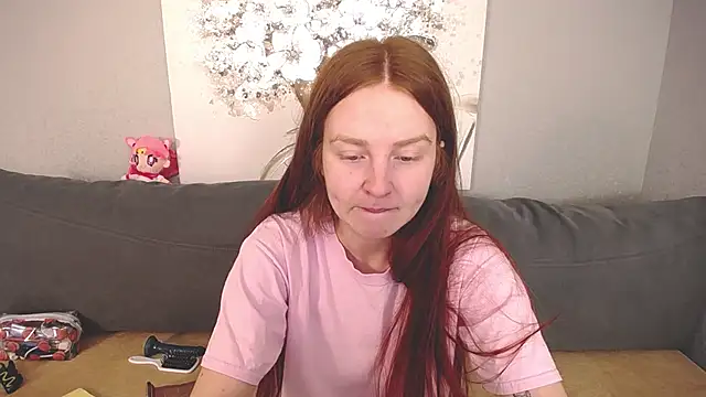 Snapshot of Evarey_ chatting on October 17, 4:27 am Evarey online show from October 17, 4:27 am